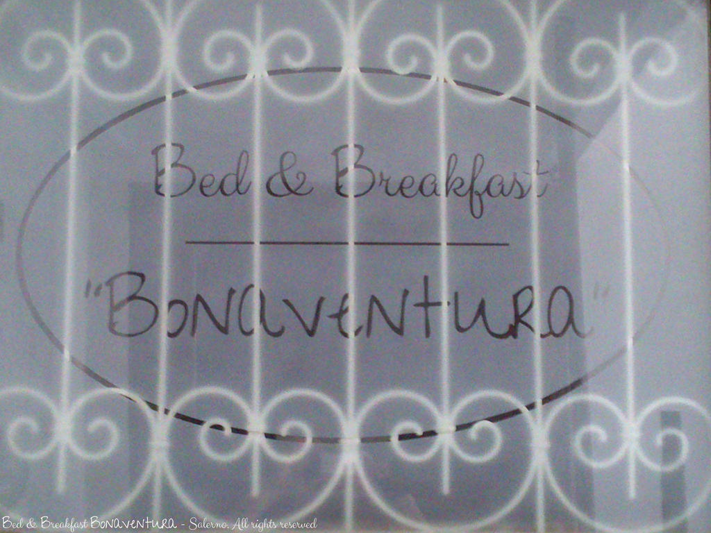 Bed & Breakfast Bonaventura ซาแลร์โน ภายนอก รูปภาพ