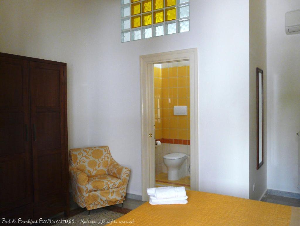 Bed & Breakfast Bonaventura ซาแลร์โน ภายนอก รูปภาพ